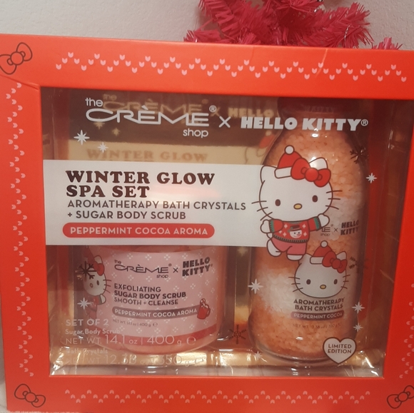 The Creme Shop Hello Kitty Peppermint Cocoa Spa Set-12.36 oz Bath Crystals+14.1 - Picture 4 of 9
